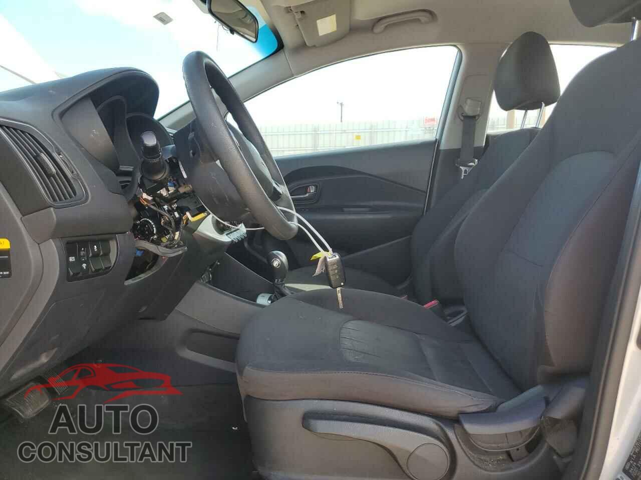 KIA RIO 2017 - KNADM4A38H6015017