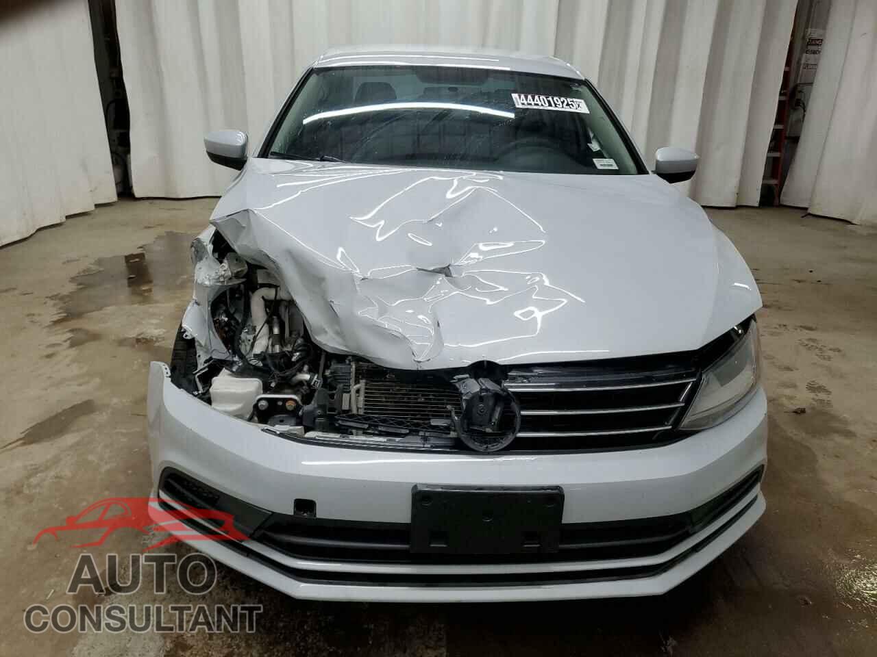 VOLKSWAGEN JETTA 2017 - 3VW2B7AJ8HM283532