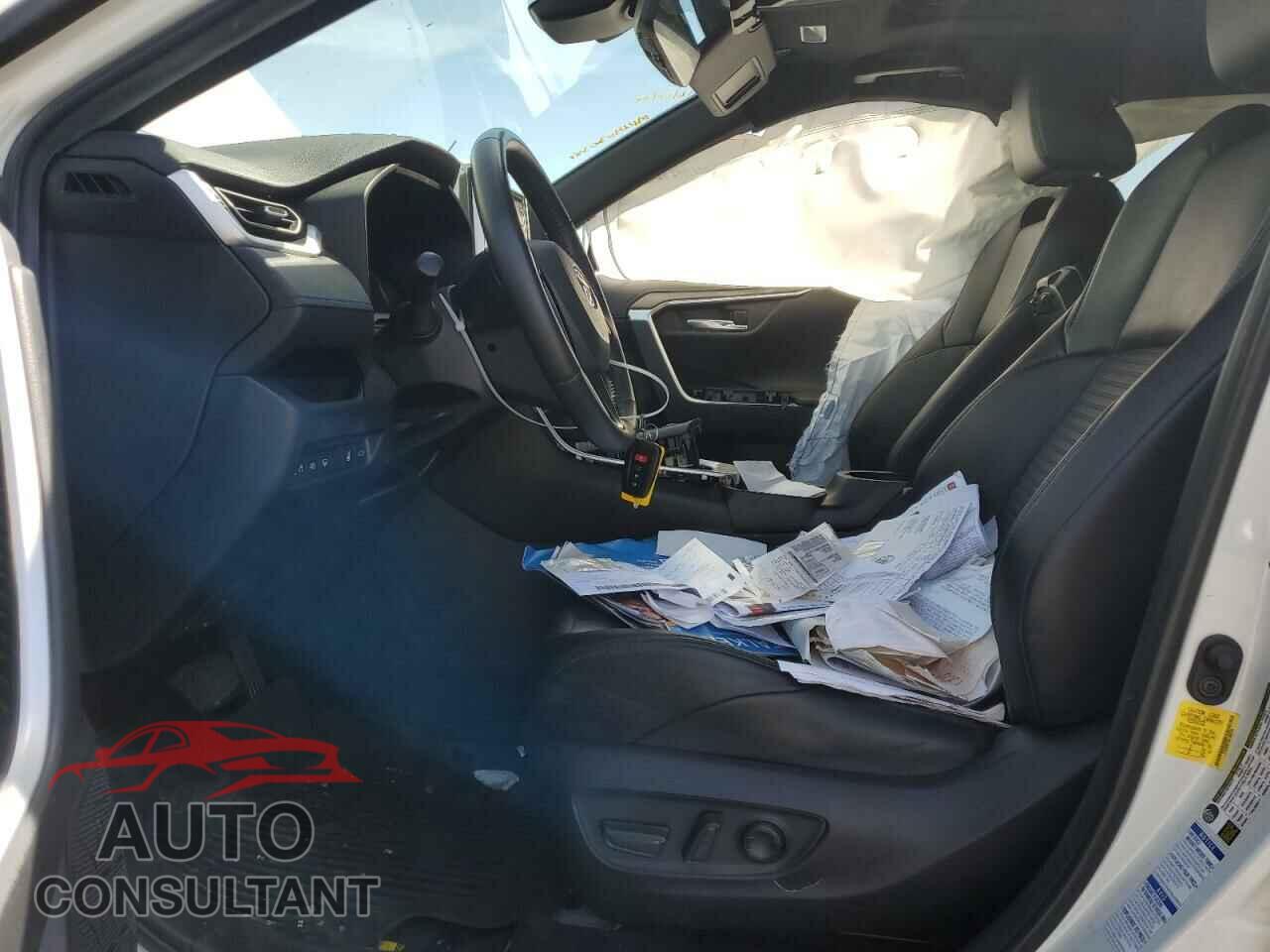 TOYOTA RAV4 2020 - 4T3EWRFV5LU009319
