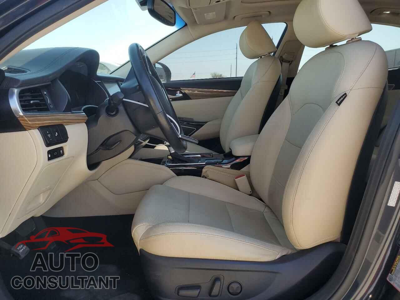KIA CADENZA 2017 - KNALC4J18H5090772