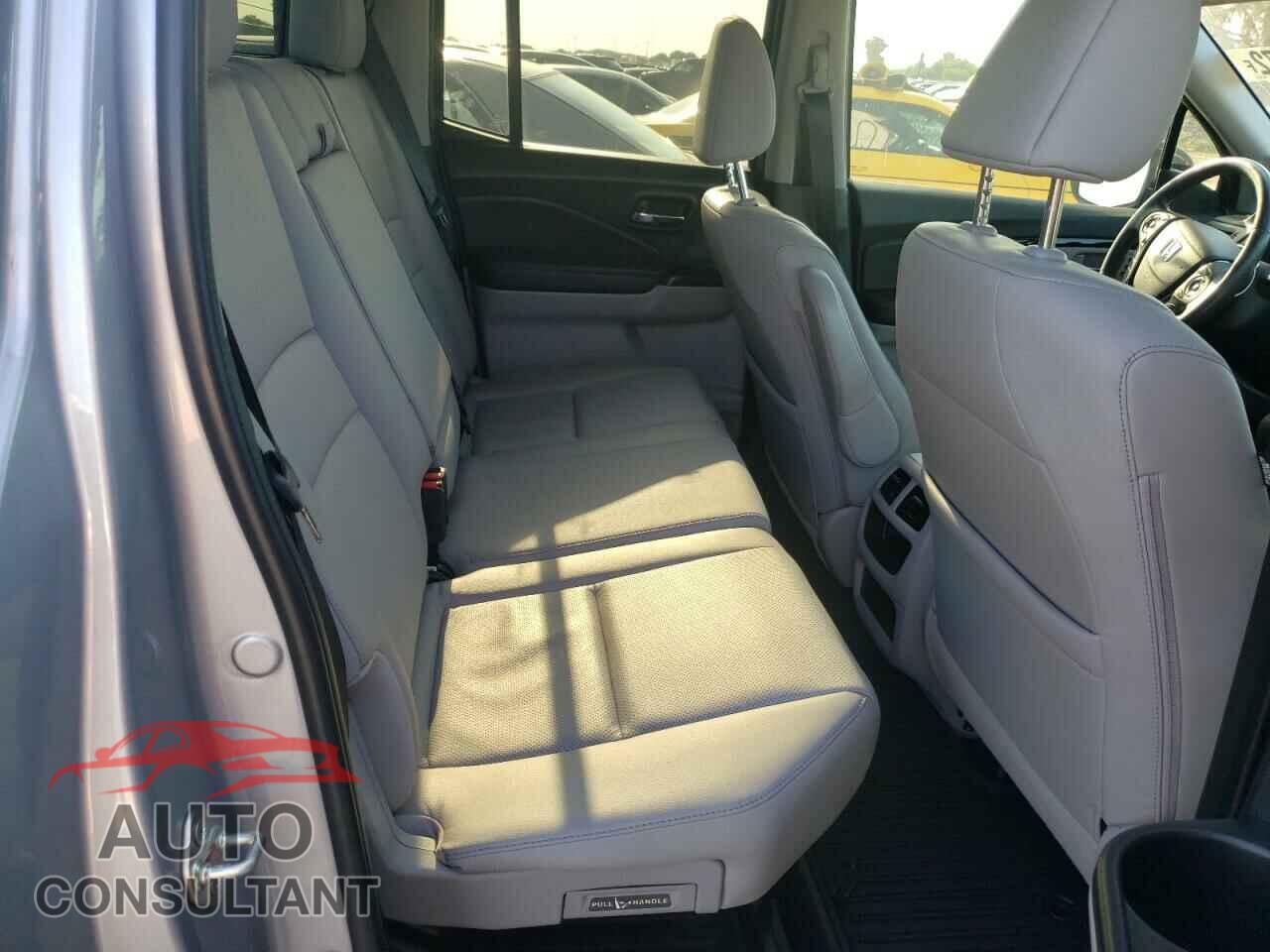 HONDA RIDGELINE 2017 - 5FPYK3F78HB038776