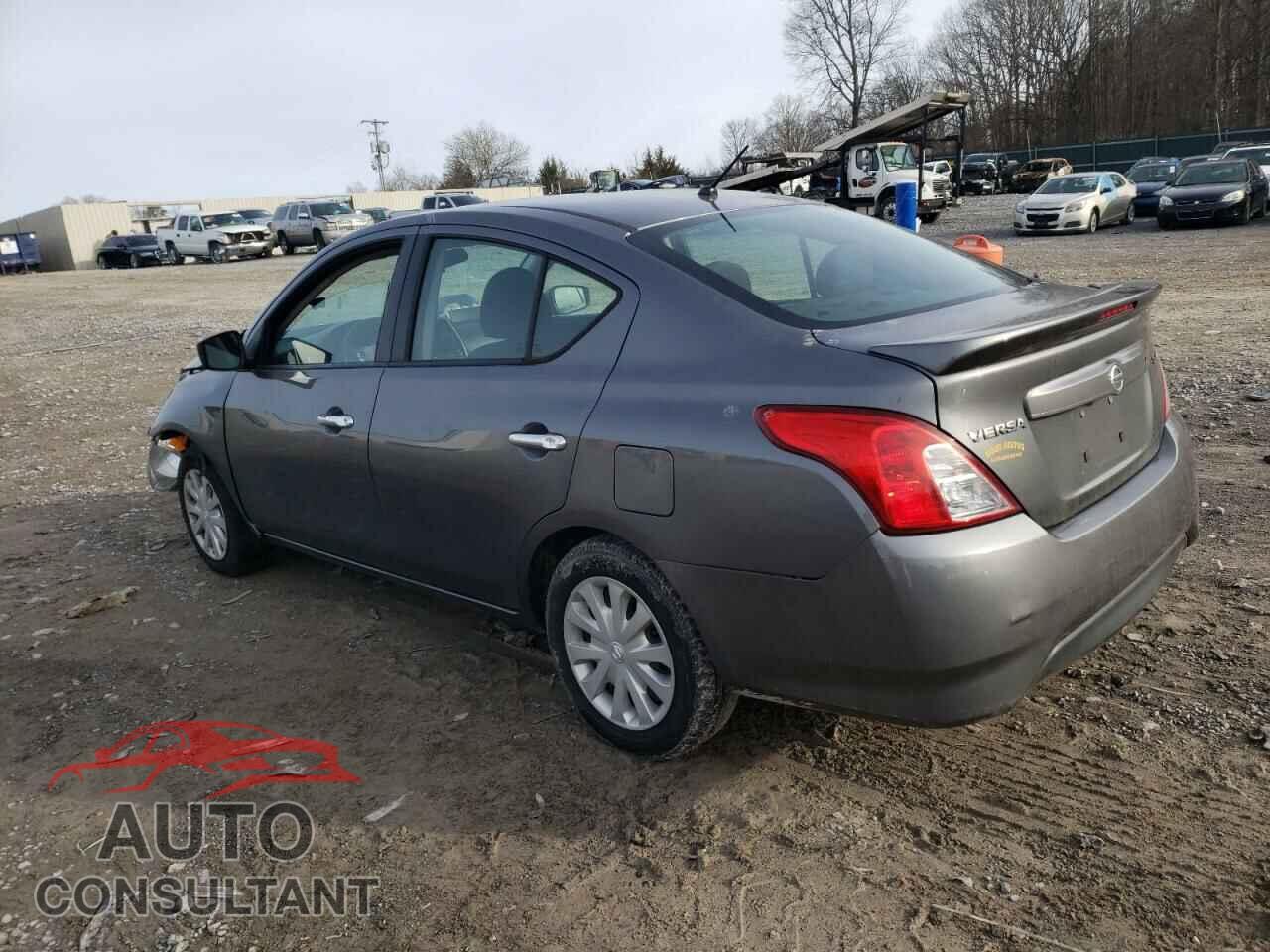 NISSAN VERSA 2018 - 3N1CN7AP1JL857468