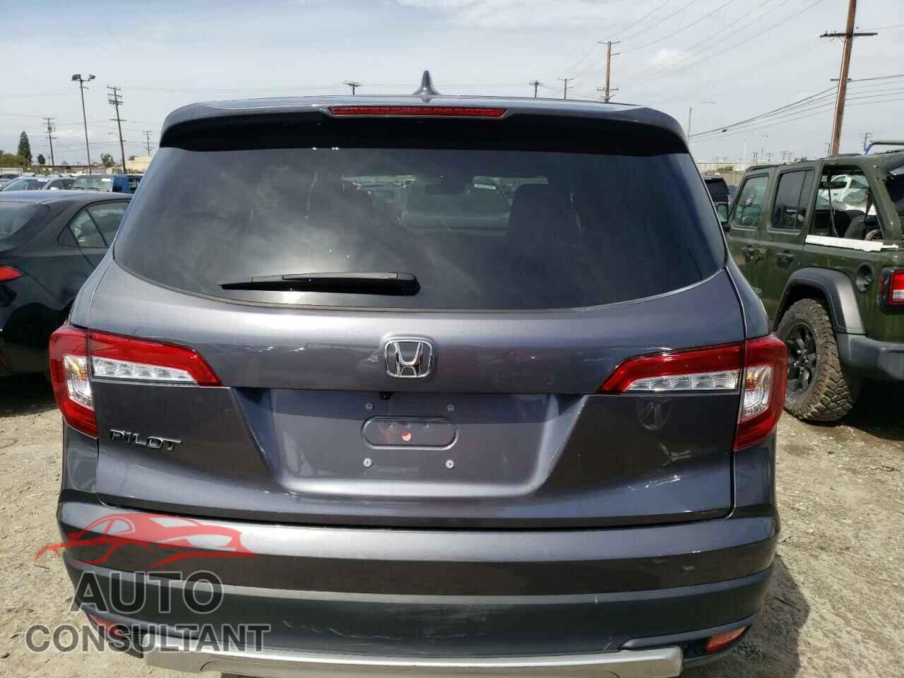 HONDA PILOT 2021 - 5FNYF5H56MB026740