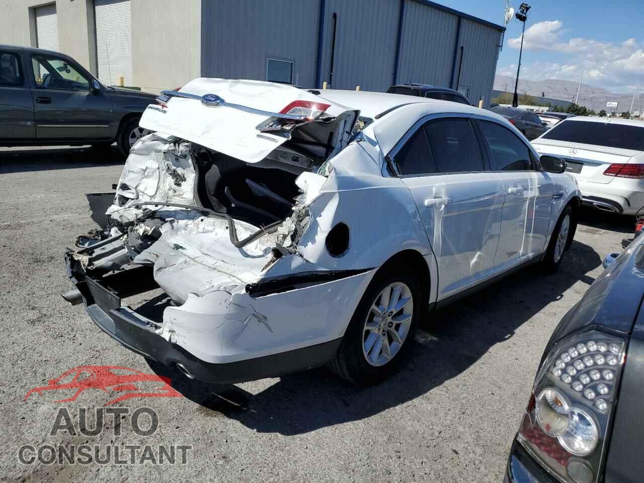 FORD TAURUS 2015 - 1FAHP2D82FG124433