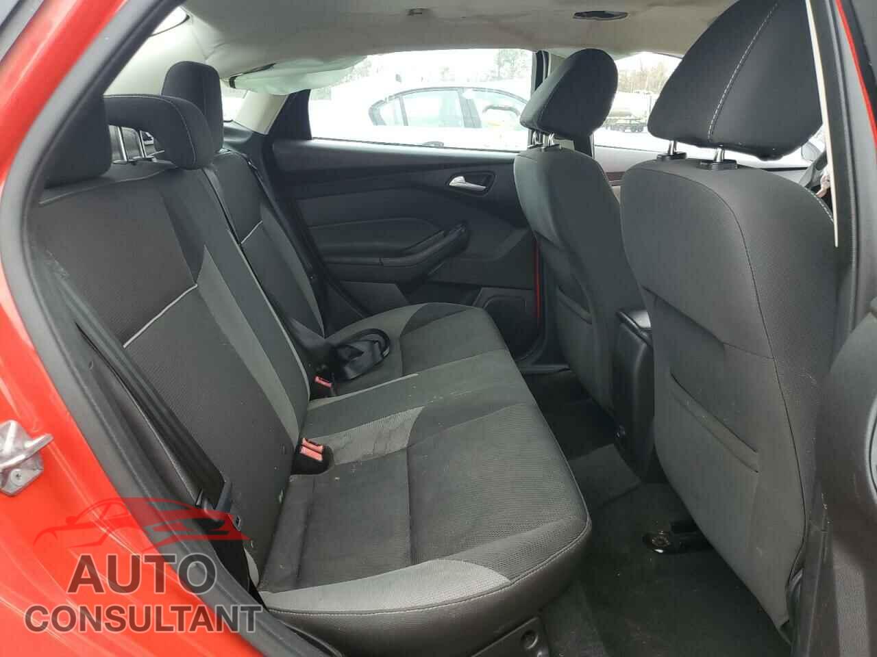 FORD FOCUS 2014 - 1FADP3F28EL238651