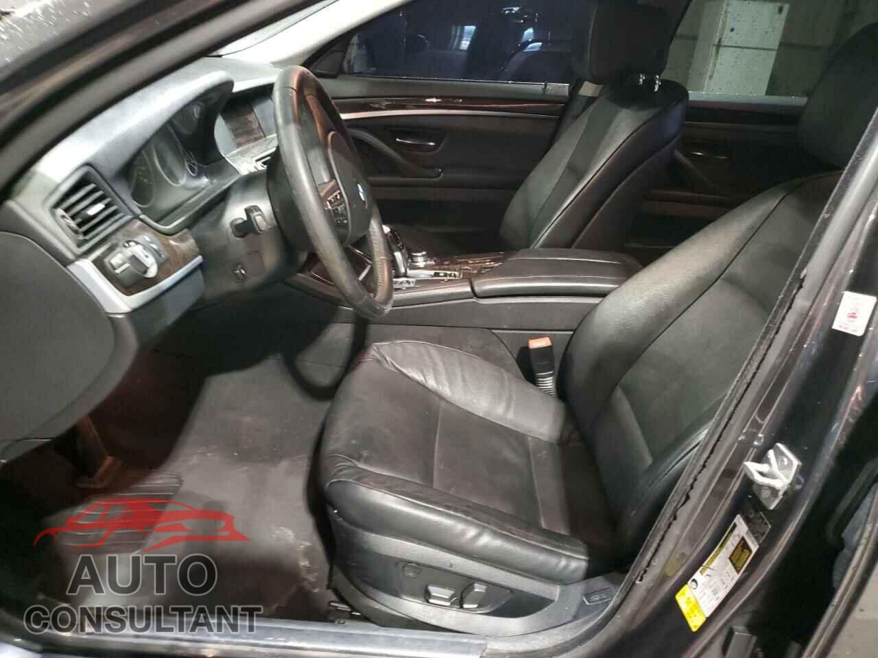 BMW 5 SERIES 2012 - WBAXG5C5XCDX02268