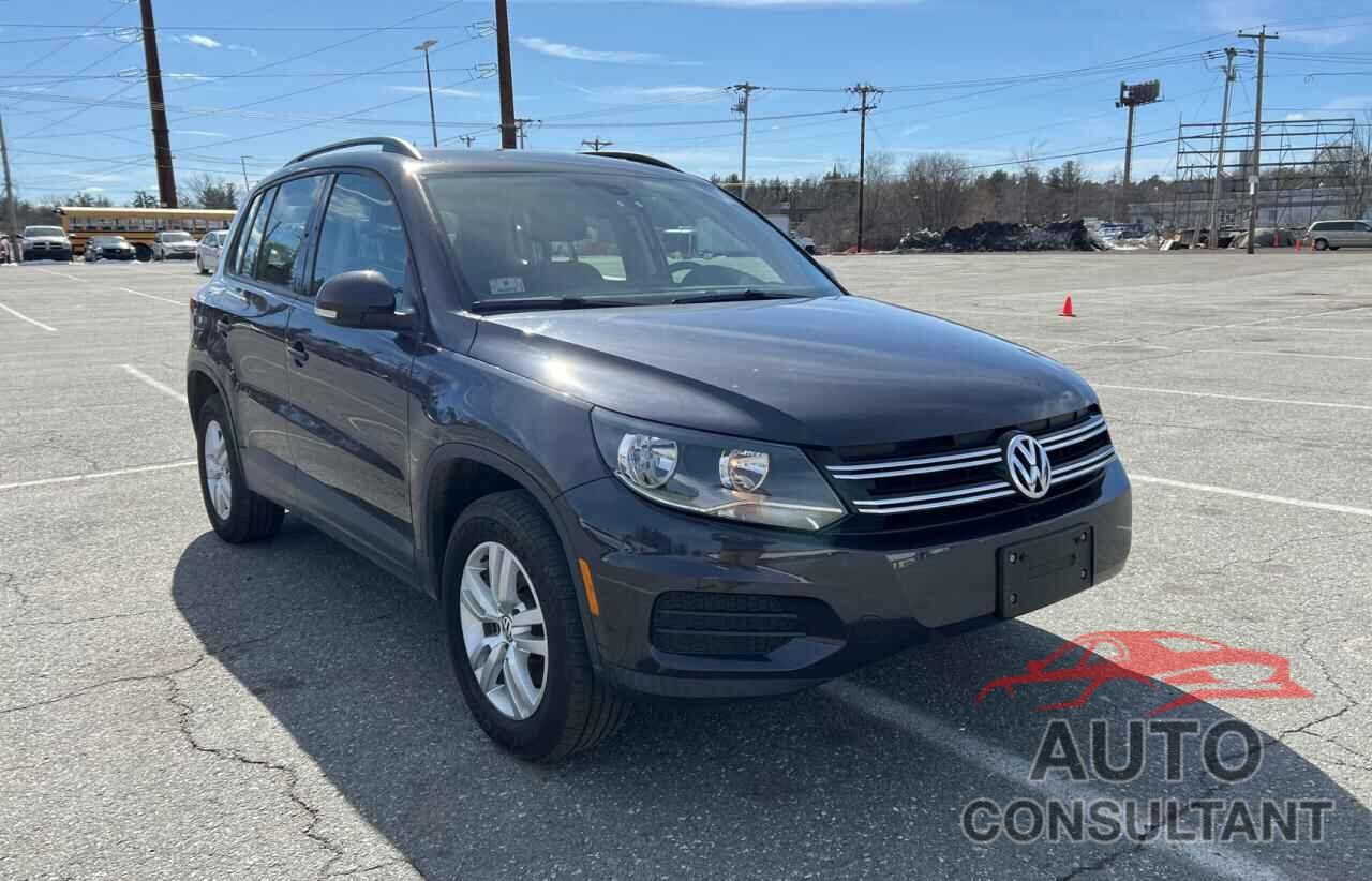 VOLKSWAGEN TIGUAN 2016 - WVGBV7AX9GW568166