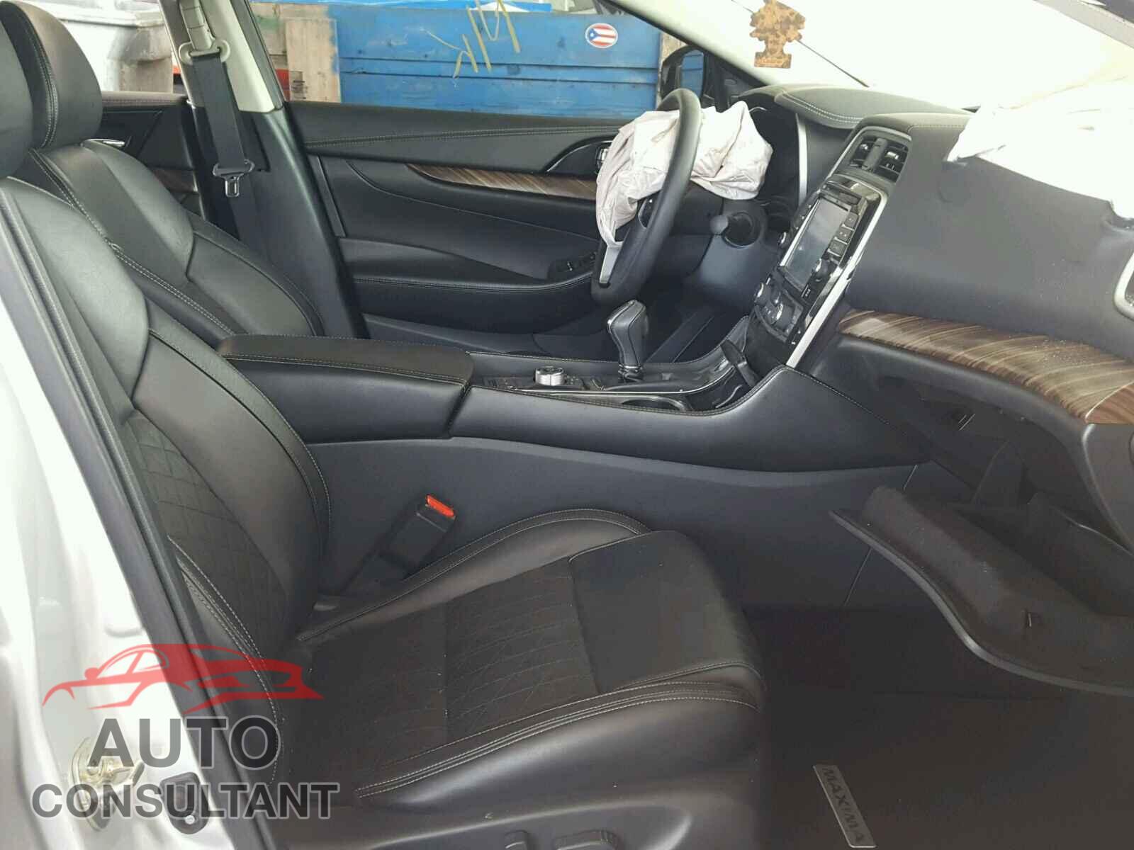 NISSAN MAXIMA 2017 - 1N4AA6AP7HC411329