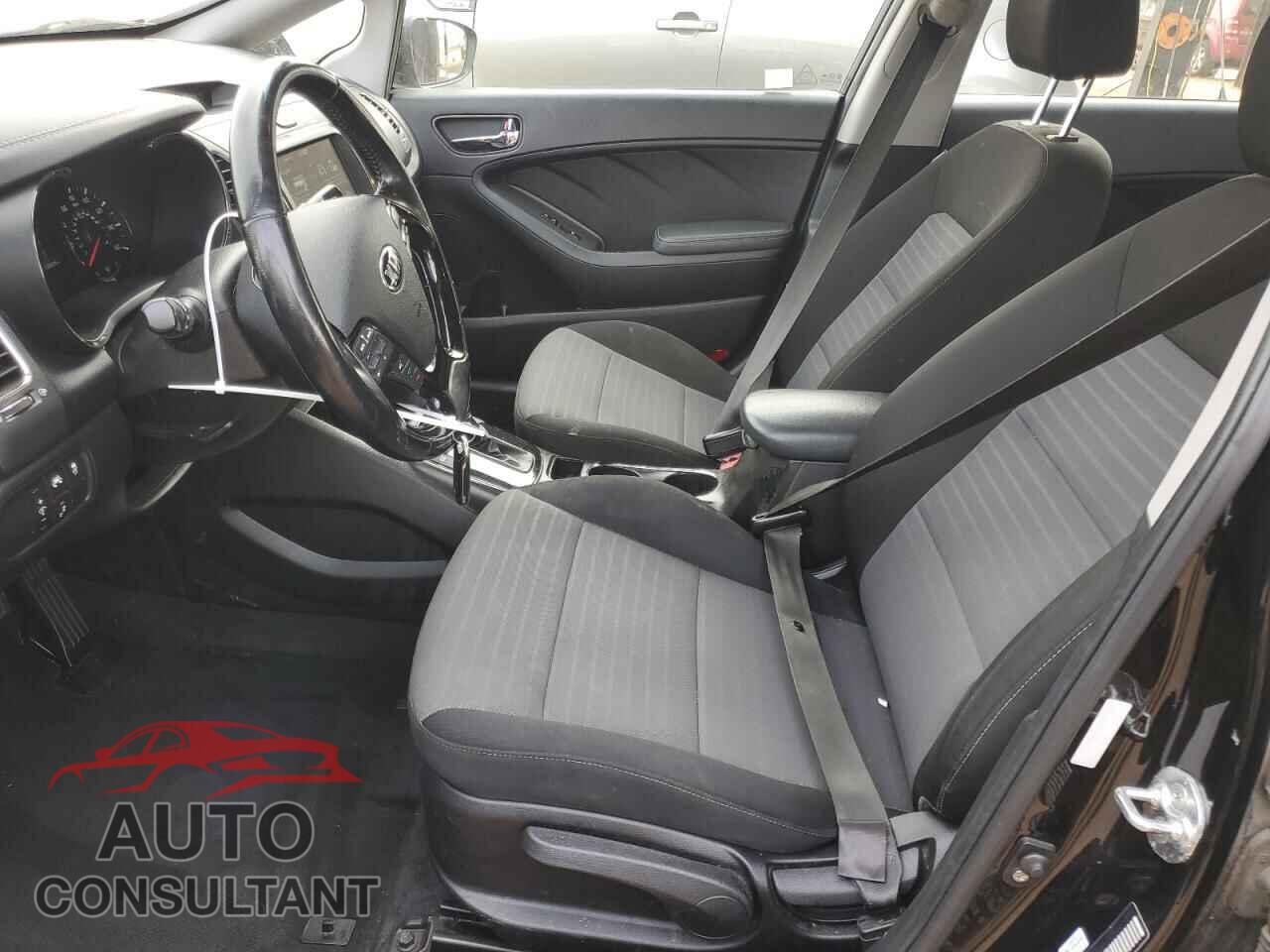 KIA FORTE 2018 - 3KPFL4A79JE274777