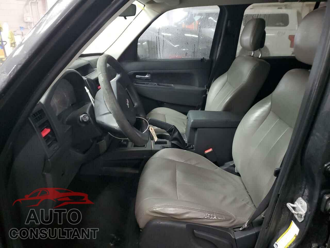 JEEP LIBERTY 2010 - 1J4PN2GK2AW166760