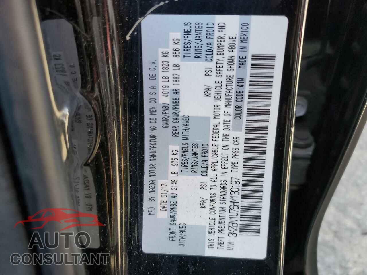 MAZDA 3 2017 - 3MZBN1U76HM130197