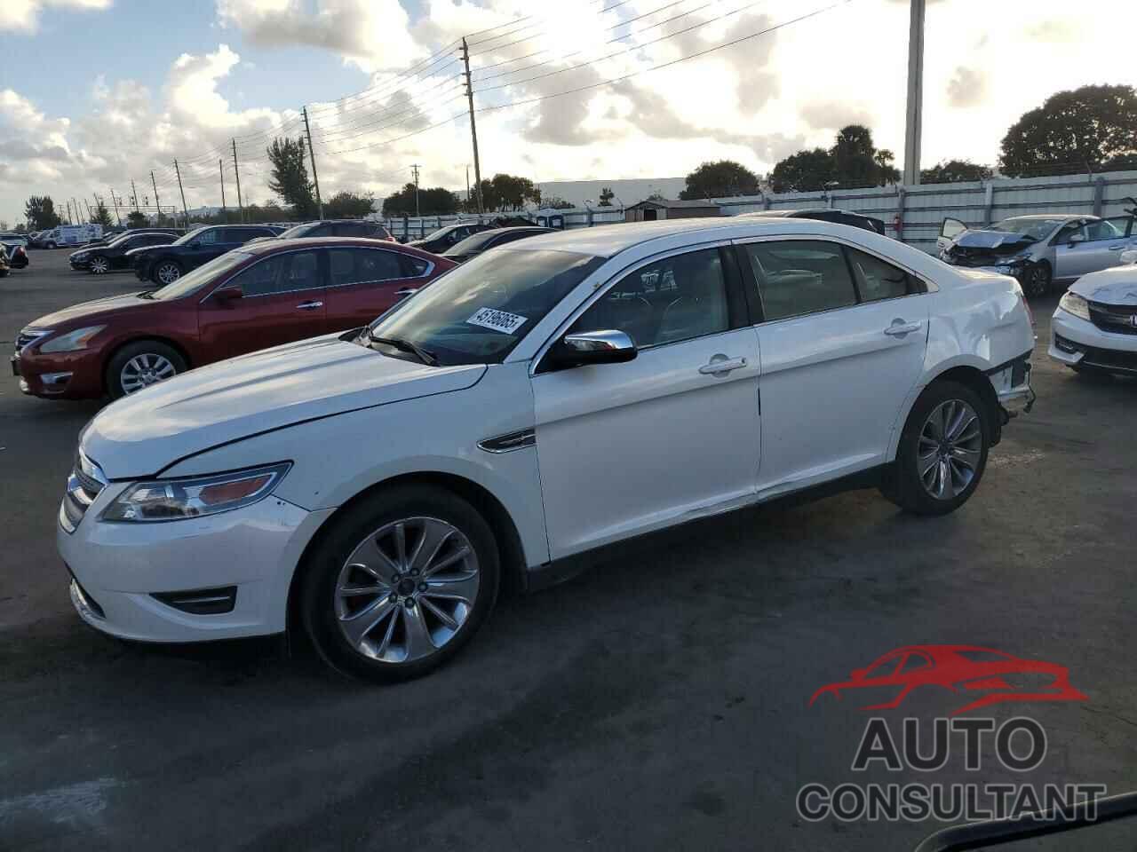 FORD TAURUS 2010 - 1FAHP2FW6AG156208