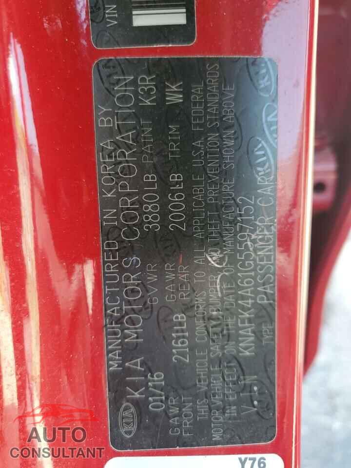 KIA FORTE 2016 - KNAFK4A61G5597152