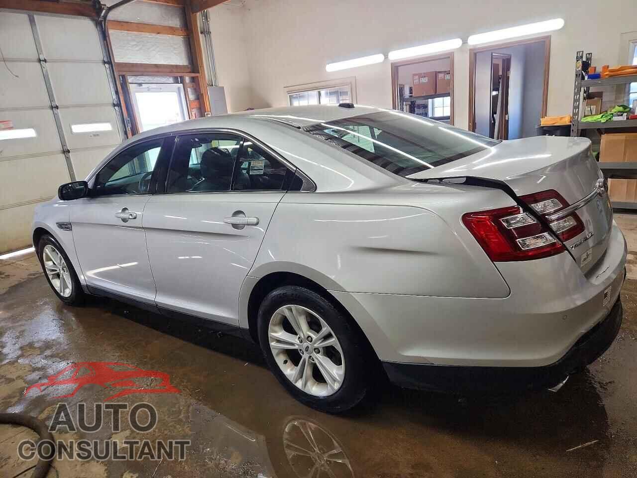 FORD TAURUS 2014 - 1FAHP2E82EG119570