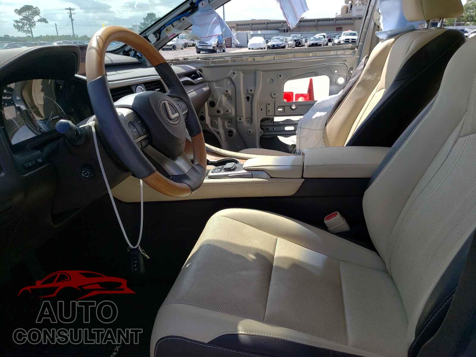 LEXUS RX350 2017 - 2T2ZZMCA0HC044828