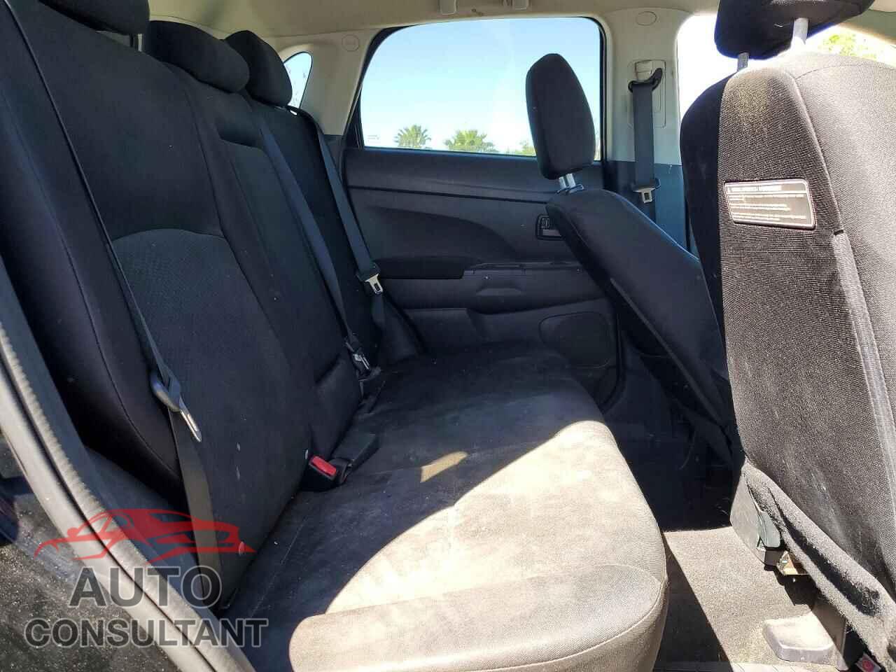 MITSUBISHI OUTLANDER 2015 - 4A4AP3AU0FE060951