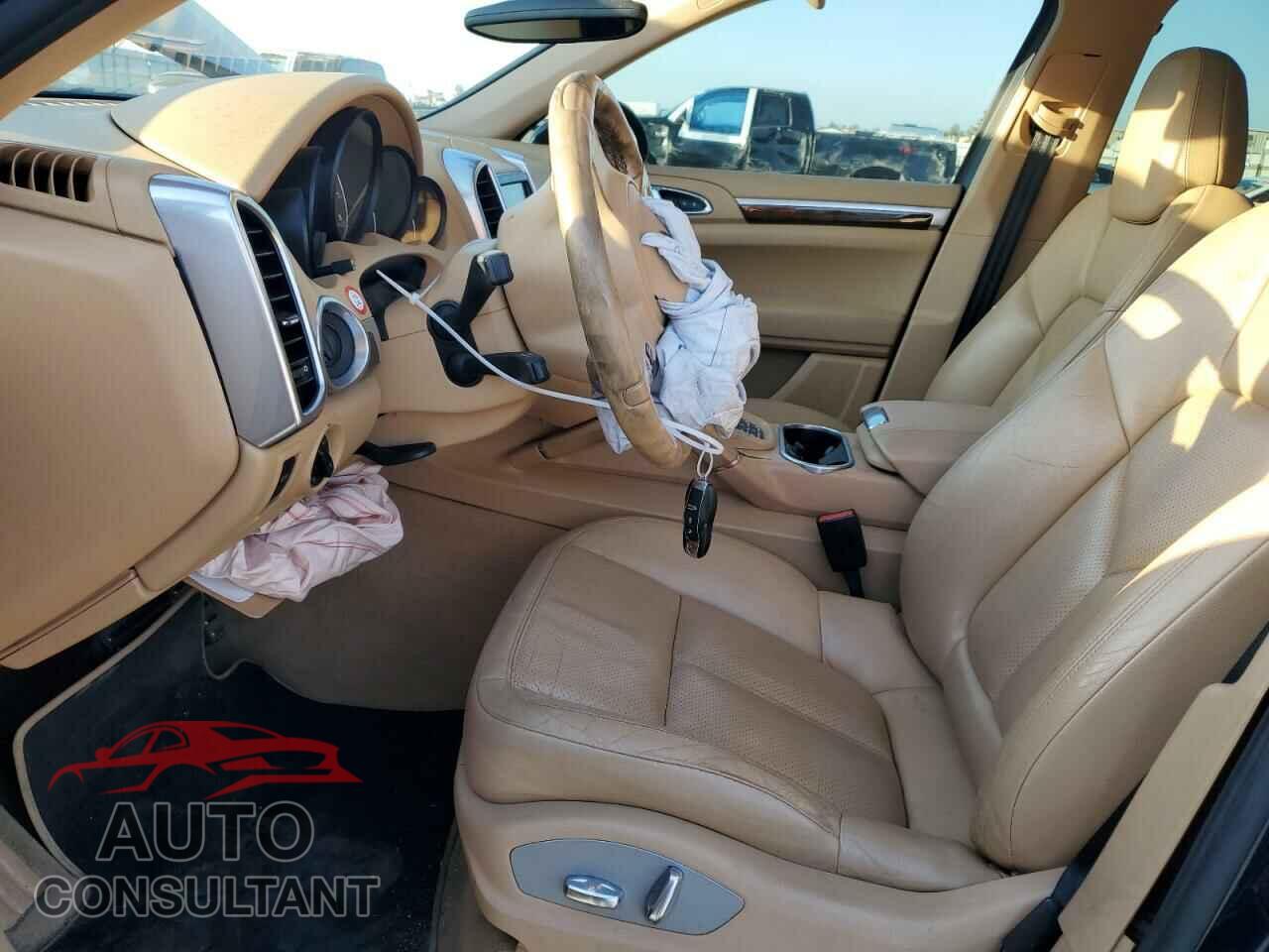 PORSCHE CAYENNE 2012 - WP1AB2A20CLA48142