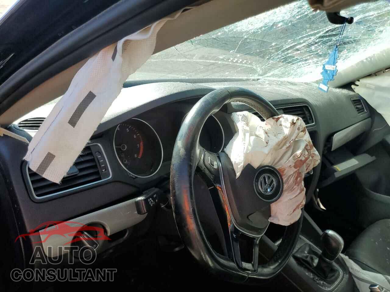 VOLKSWAGEN JETTA 2017 - 3VWDB7AJ1HM397722