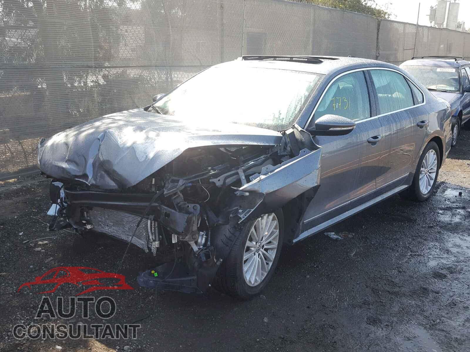 VOLKSWAGEN PASSAT 2017 - 1VWBT7A30HC084474