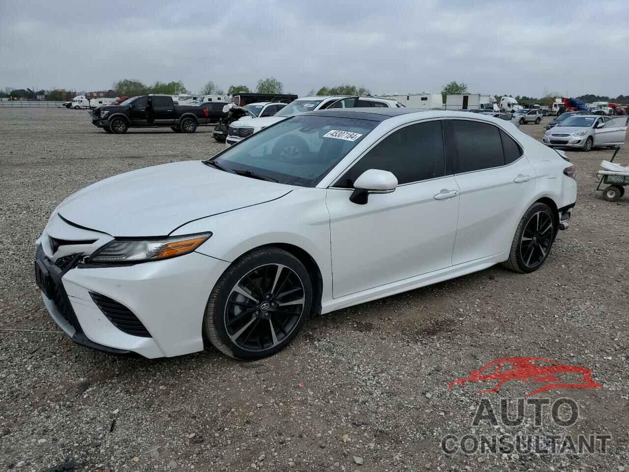 TOYOTA CAMRY 2018 - 4T1B61HK2JU123551