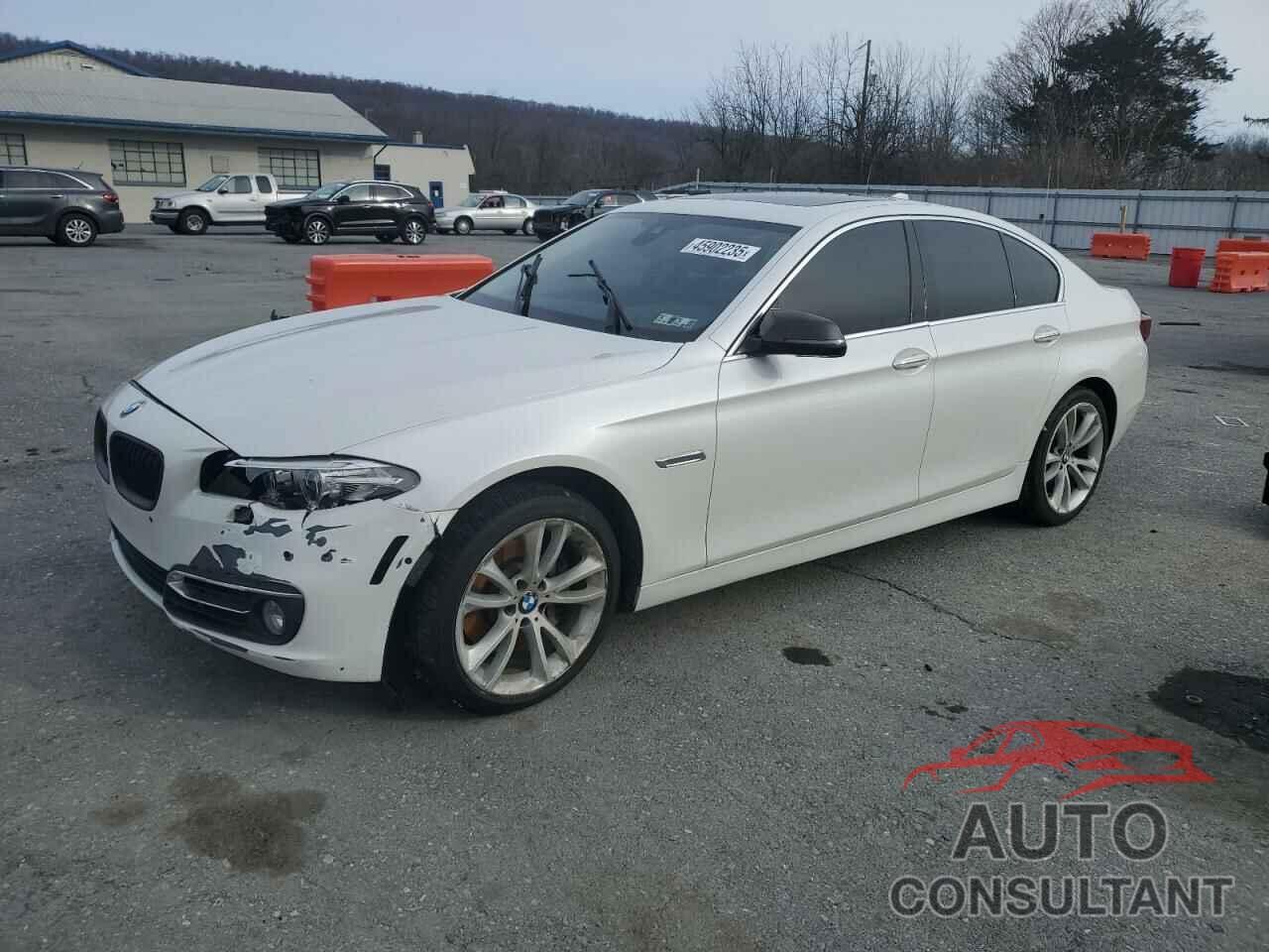 BMW 5 SERIES 2015 - WBA5B3C54FD546713