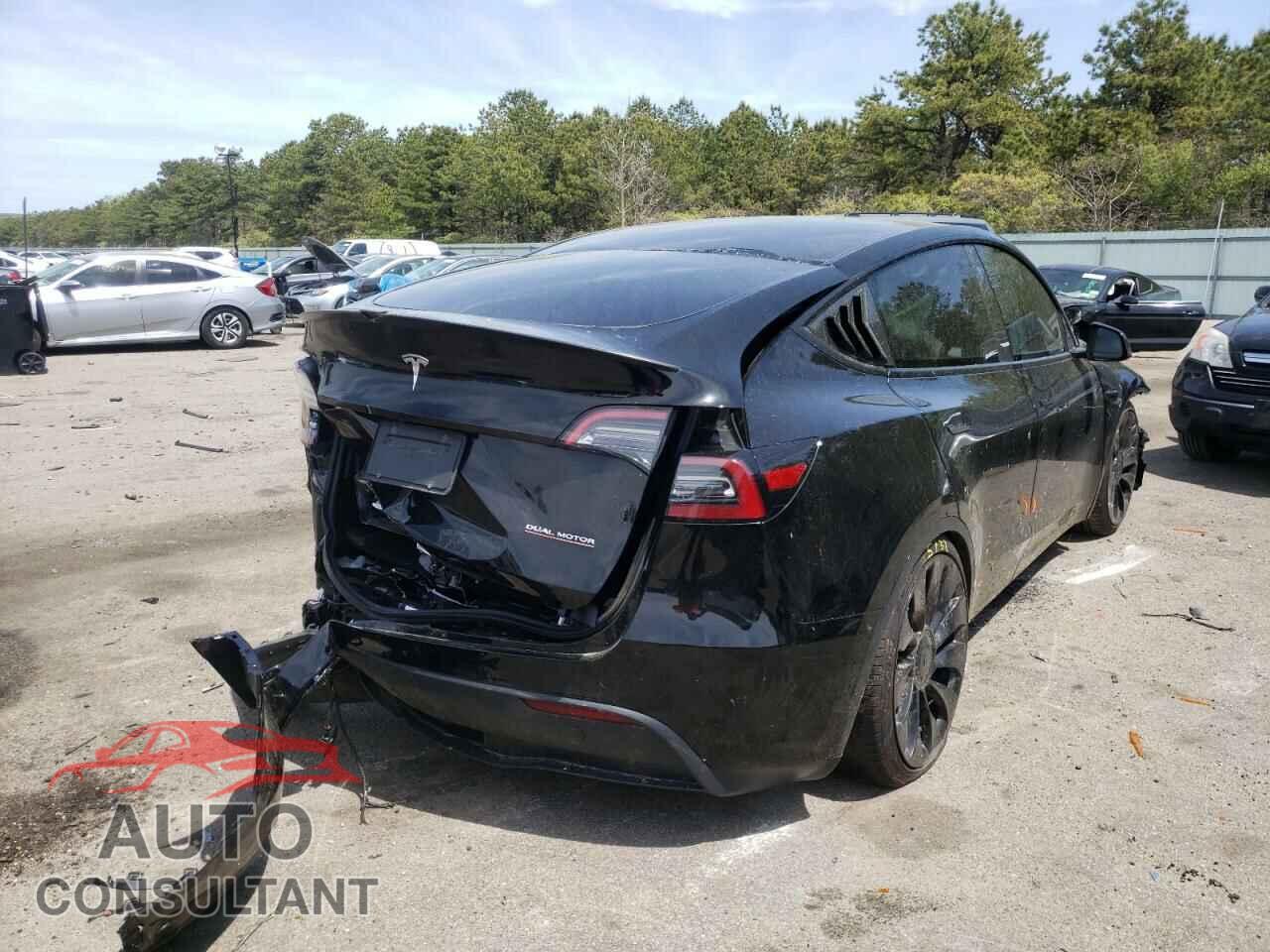 TESLA MODEL Y 2021 - 5YJYGDEF5MF305679