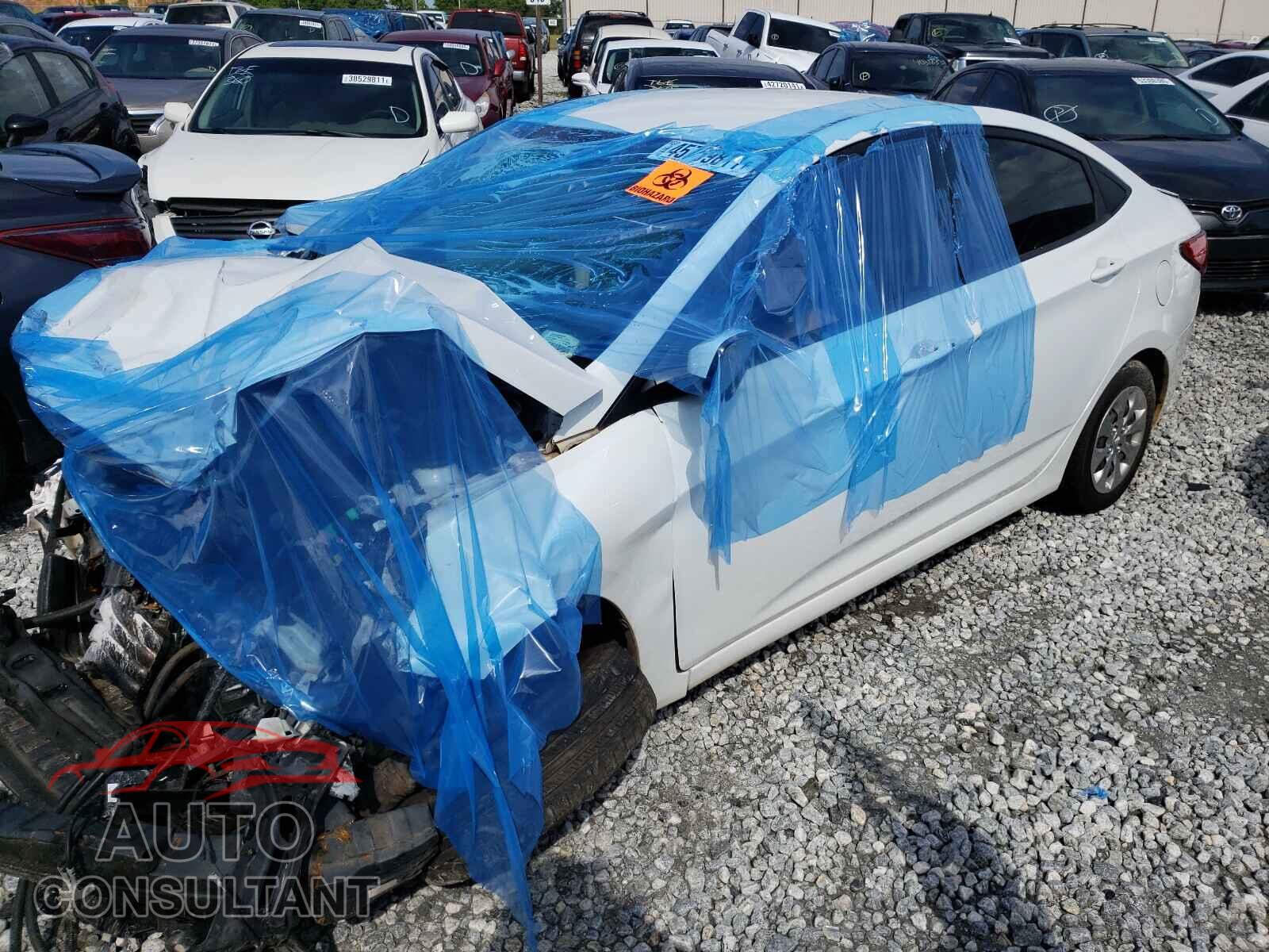 HYUNDAI ACCENT 2017 - KMHCT4AE8HU364110