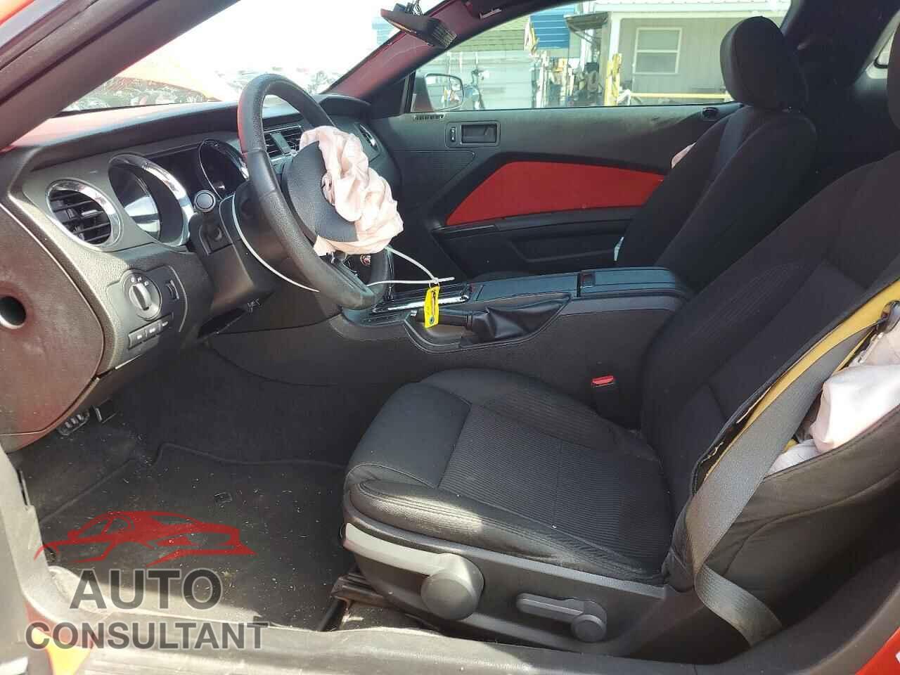 FORD MUSTANG 2011 - 1ZVBP8AM3B5122410