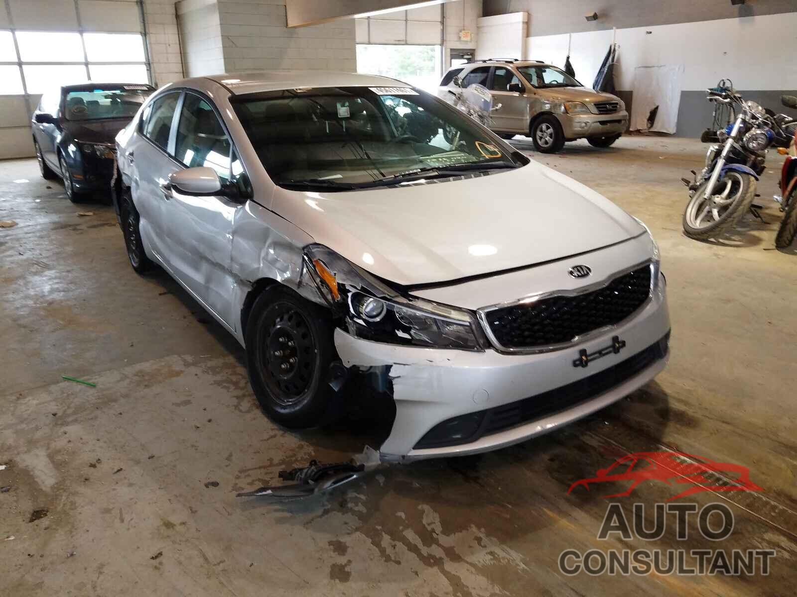 KIA FORTE 2017 - 3KPFK4A75HE062049