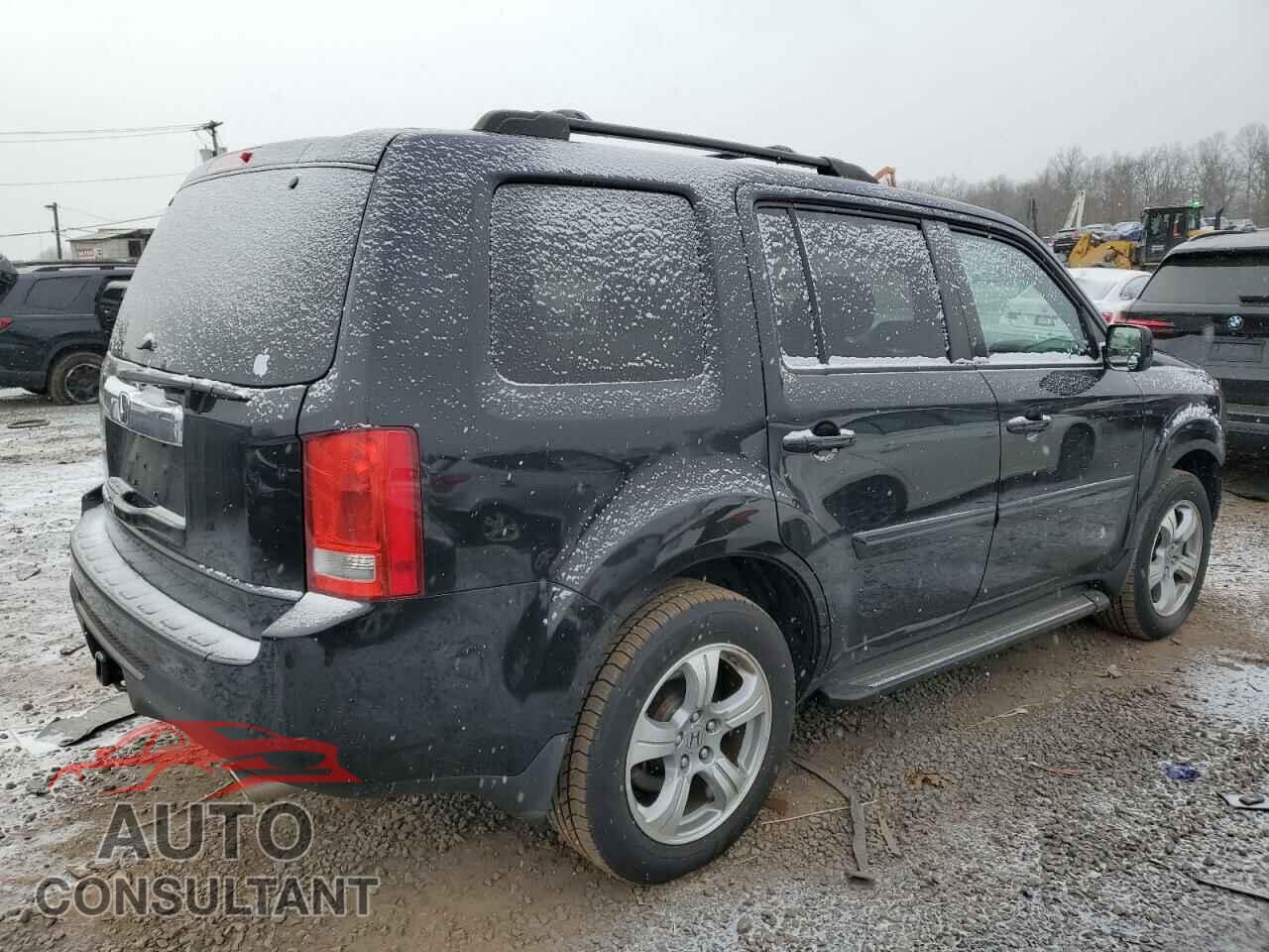 HONDA PILOT 2013 - 5FNYF4H40DB055846