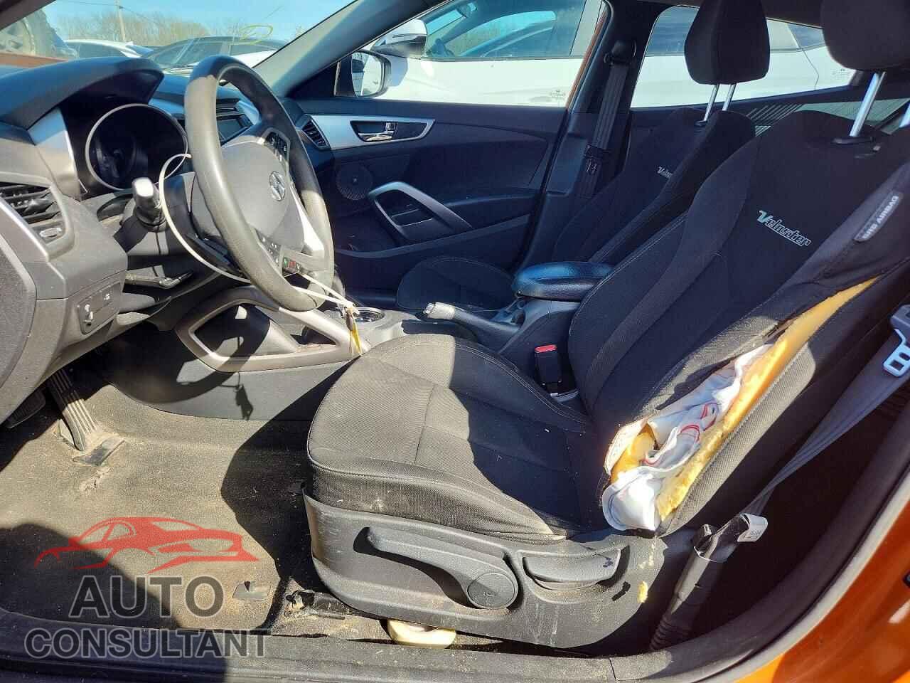HYUNDAI VELOSTER 2013 - KMHTC6AD2DU143308