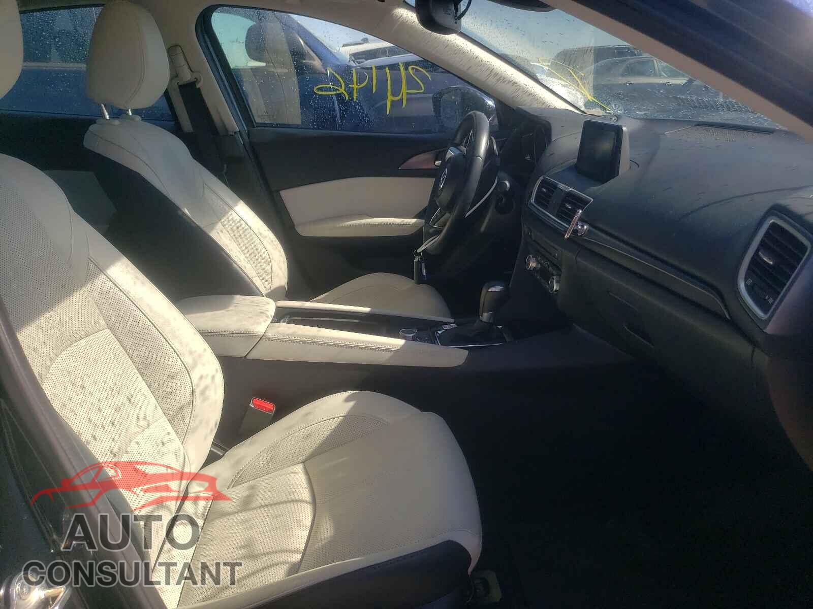 MAZDA 3 2017 - JM1BN1M32H1135958