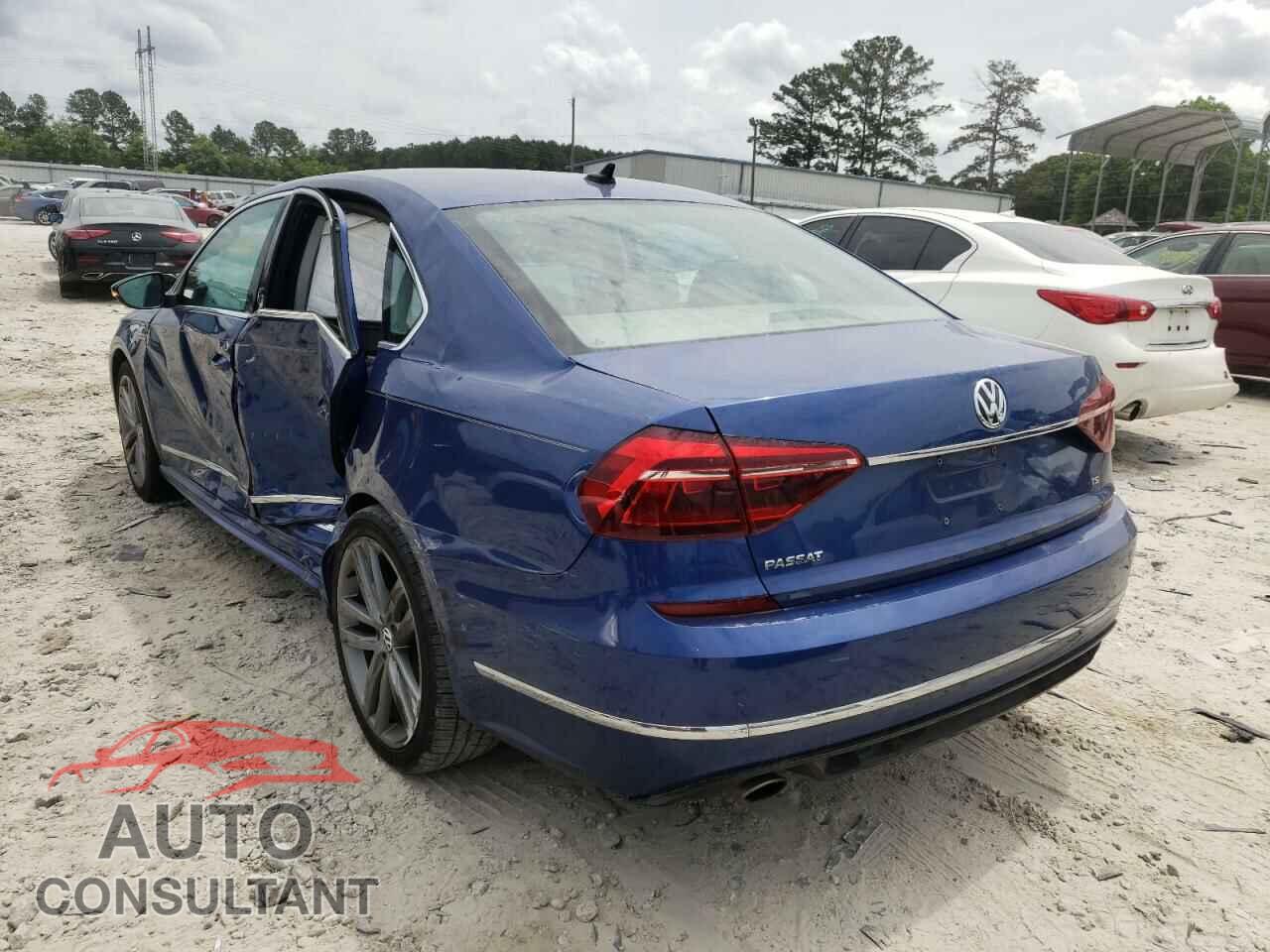 VOLKSWAGEN PASSAT 2017 - 1VWDT7A35HC028068