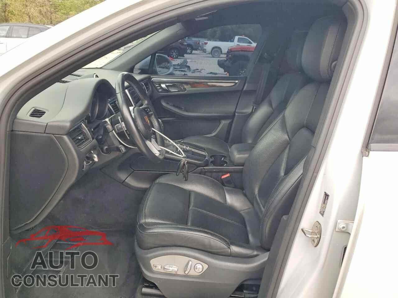 PORSCHE MACAN 2016 - WP1AB2A50GLB47561