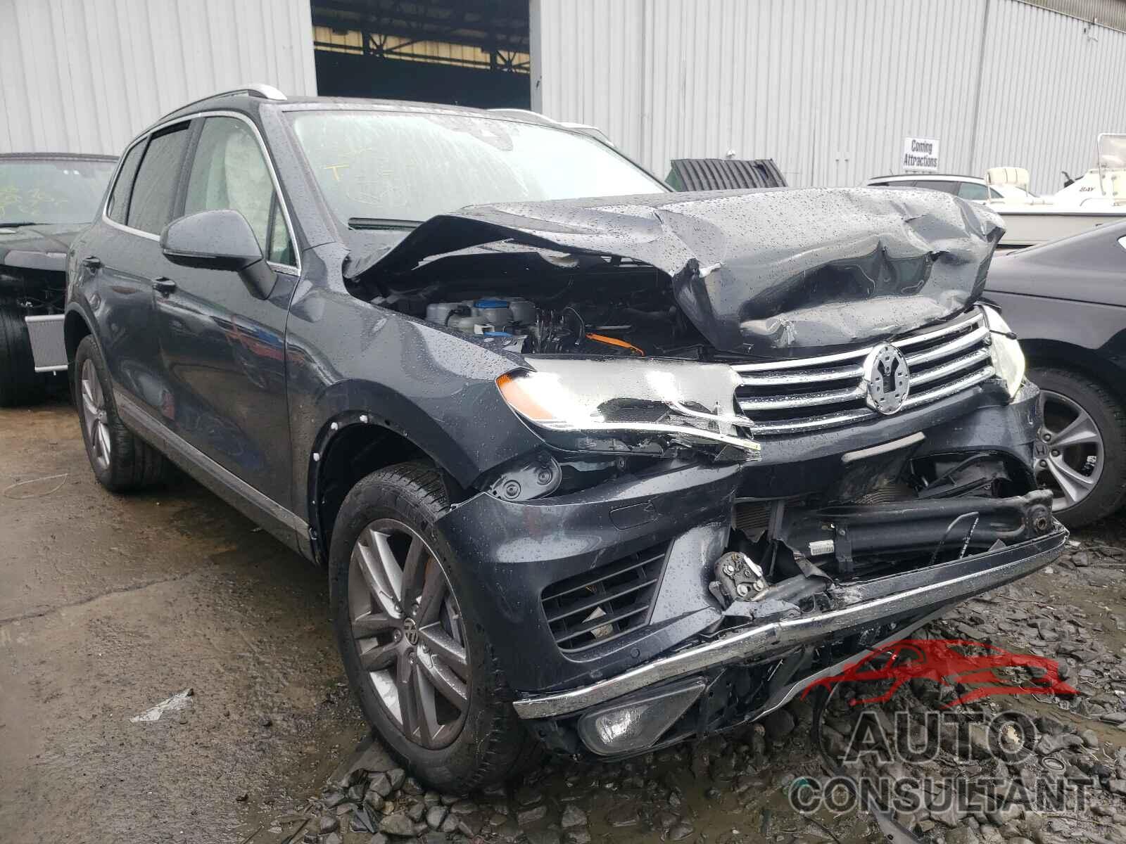 VOLKSWAGEN TOUAREG 2016 - WVGEF9BPXGD007801