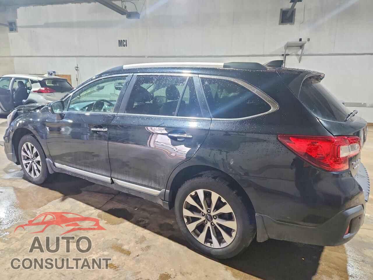 SUBARU OUTBACK 2018 - 4S4BSATC3J3201336