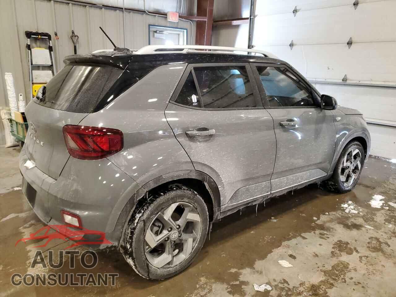 HYUNDAI VENUE 2023 - KMHRC8A33PU226392