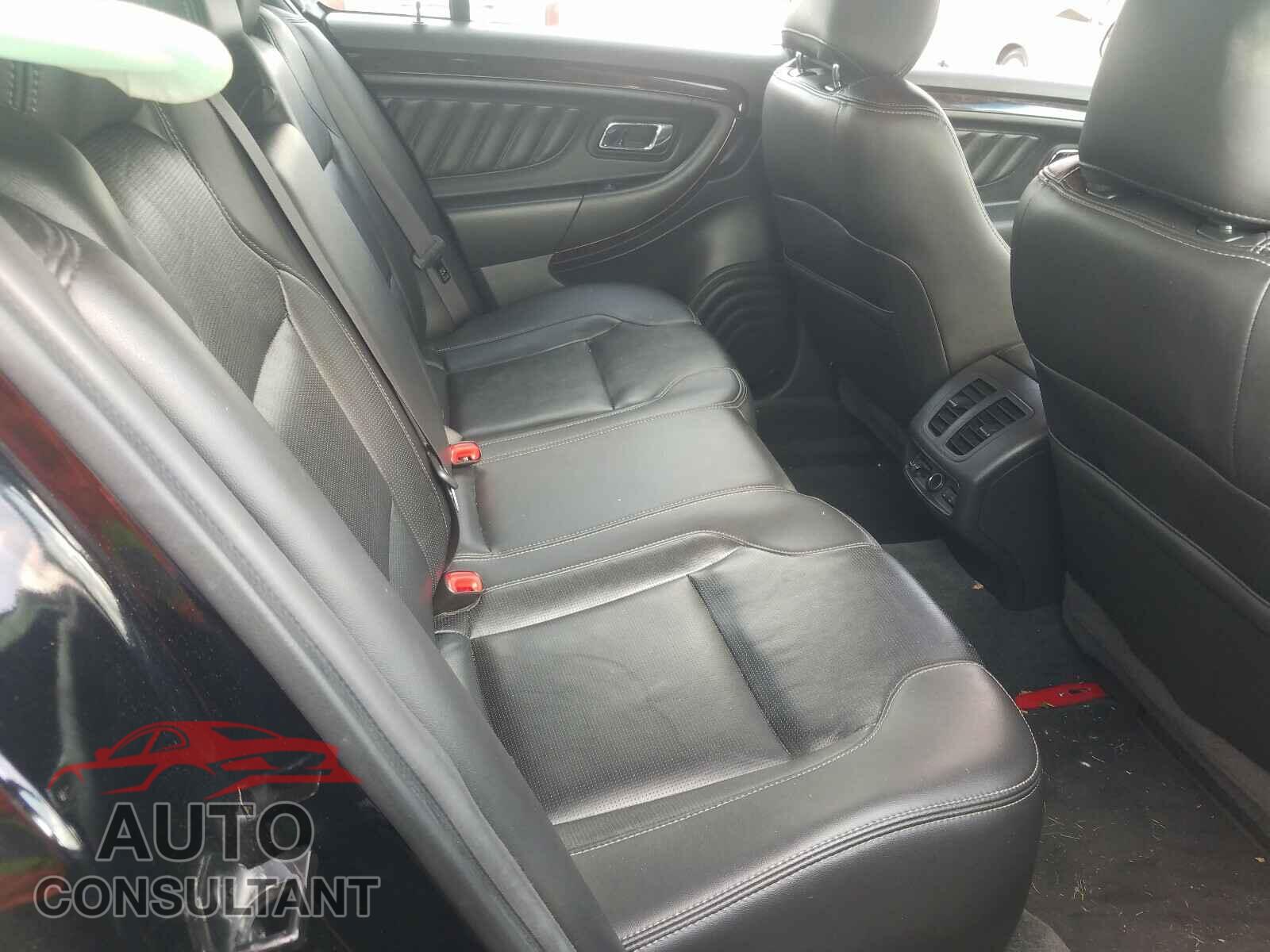 FORD TAURUS 2017 - 1FAHP2F89HG114840