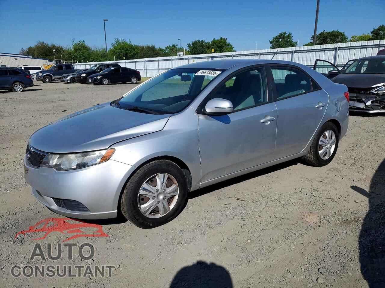 KIA FORTE 2011 - KNAFU4A25B5373706