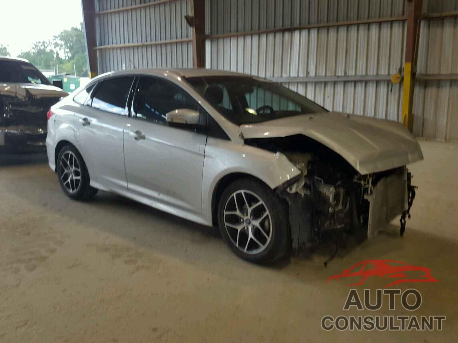 FORD FOCUS 2015 - 1FADP3F29FL304500