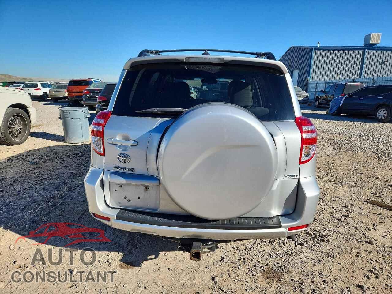 TOYOTA RAV4 2011 - 2T3BF4DV8BW156077