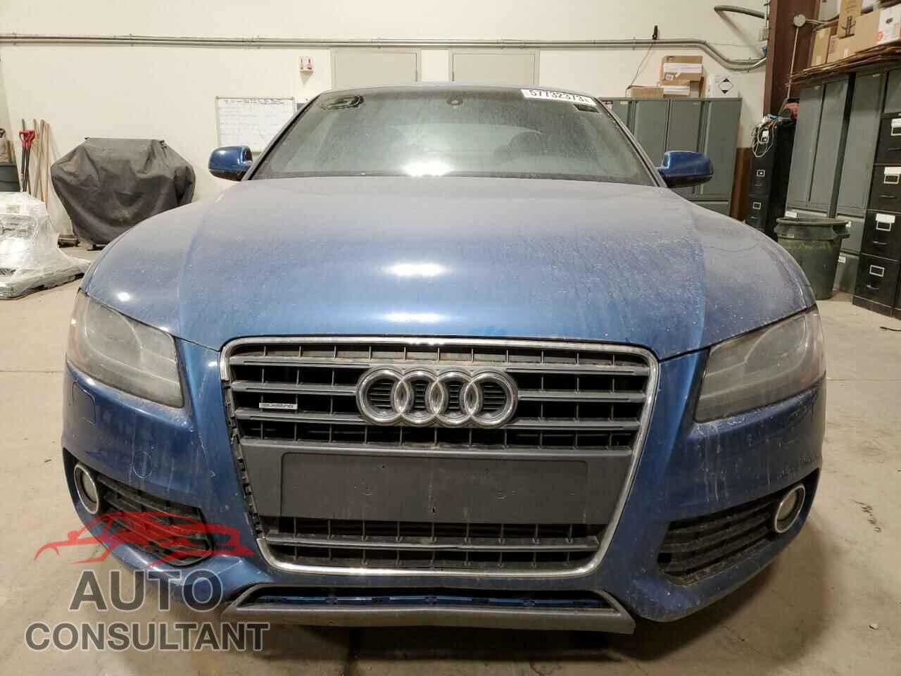 AUDI A5 2010 - WAUMFBFR8AA040904