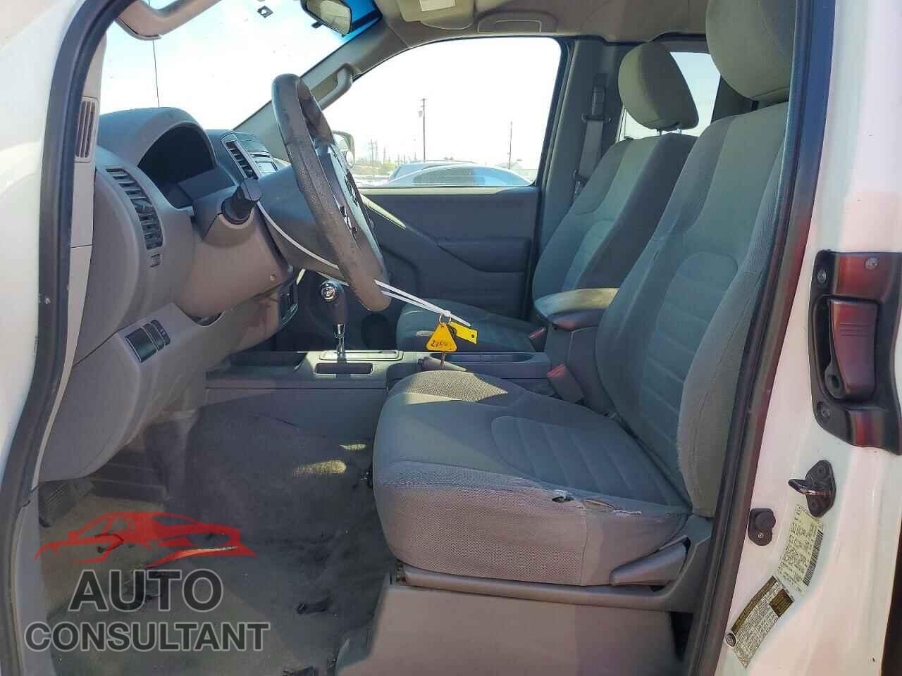 NISSAN FRONTIER 2015 - 1N6BD0CT0FN752681
