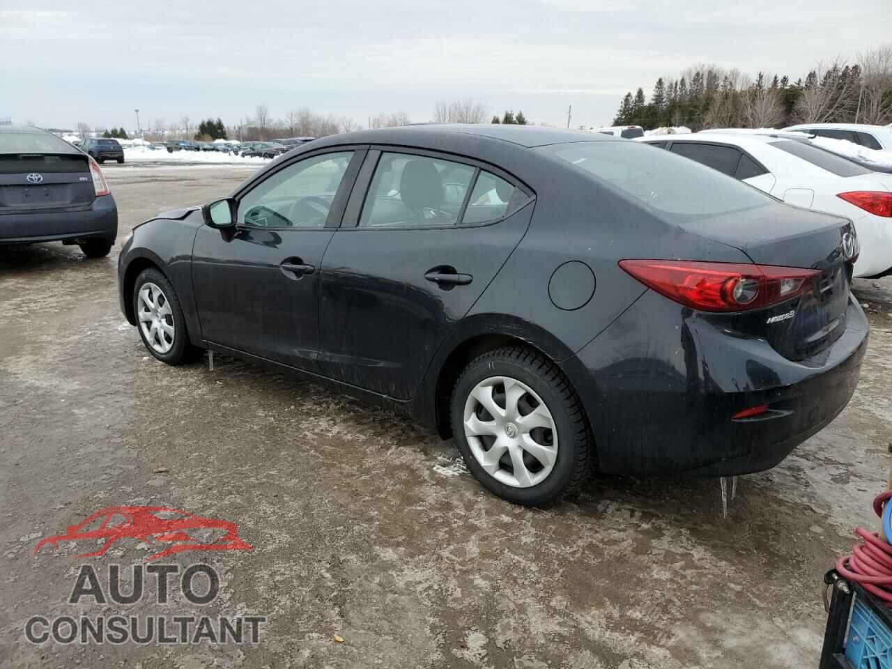 MAZDA 3 2018 - 3MZBN1U76JM221637
