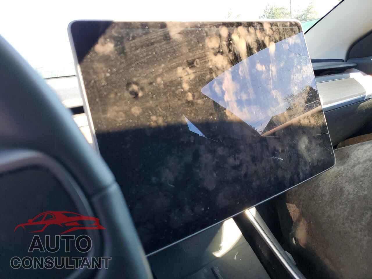 TESLA MODEL 3 2020 - 5YJ3E1EB3LF619941