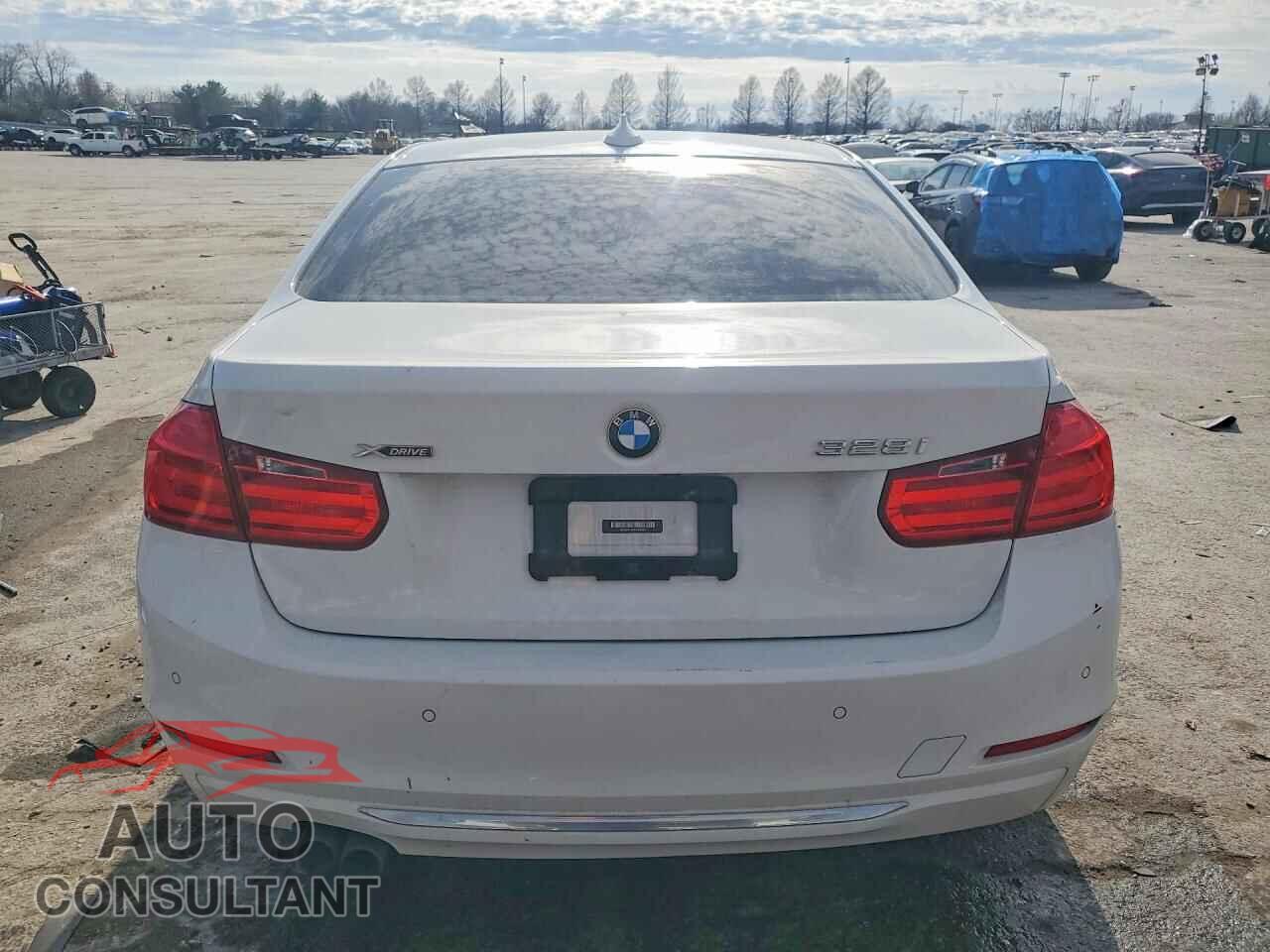 BMW 3 SERIES 2013 - WBA3B5C50DF590647
