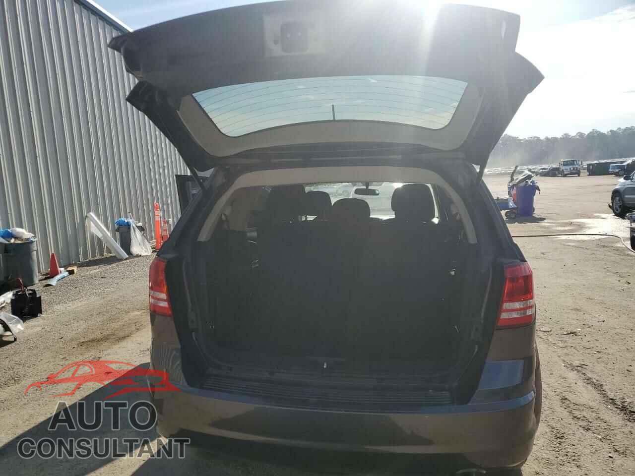 DODGE JOURNEY 2018 - 3C4PDCAB3JT302536