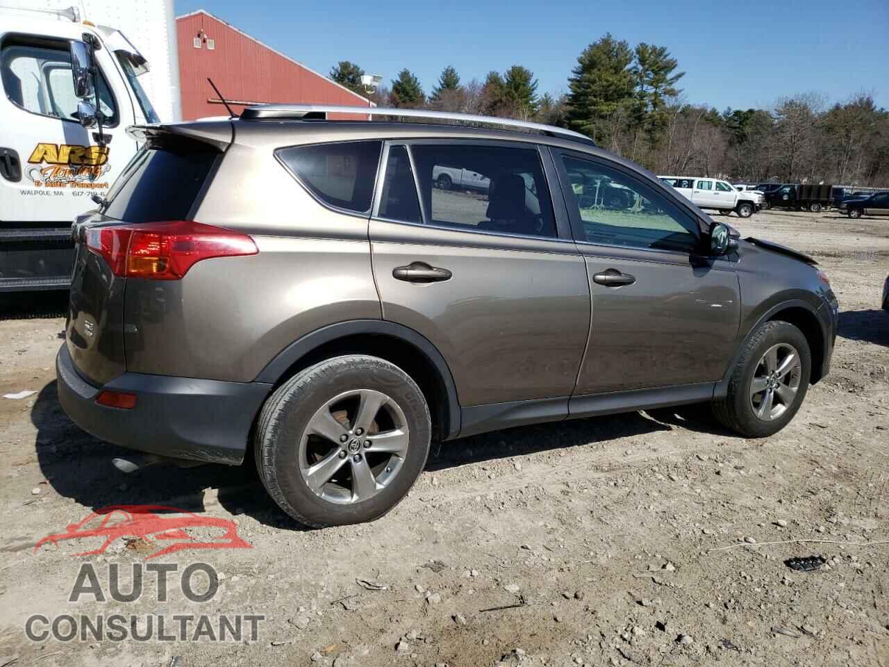TOYOTA RAV4 2015 - JTMRFREV8FD113324