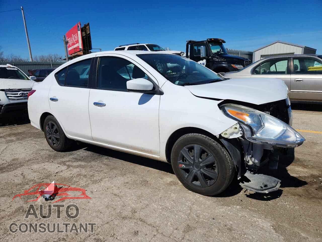 NISSAN VERSA 2018 - 3N1CN7AP6JL800151