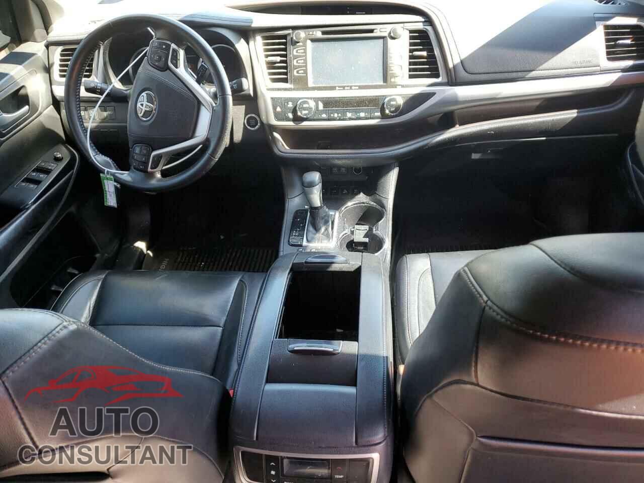 TOYOTA HIGHLANDER 2017 - 5TDJZRFH2HS444274